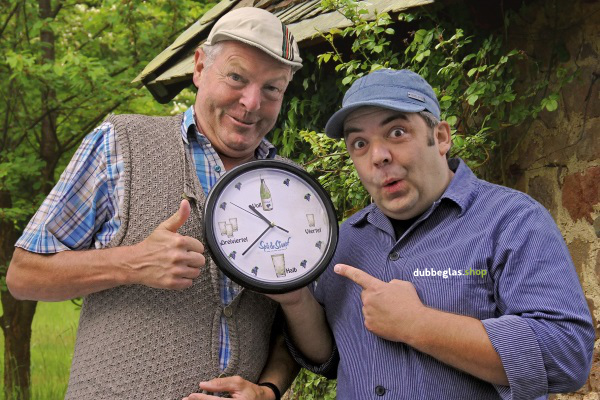 Pfälzer Schorle Uhr mit Dubbeglasmotiven